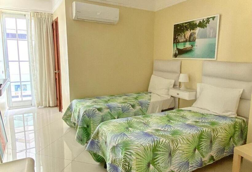 آپارتمان 2 خوابه با چشمانداز دریا, Shakey