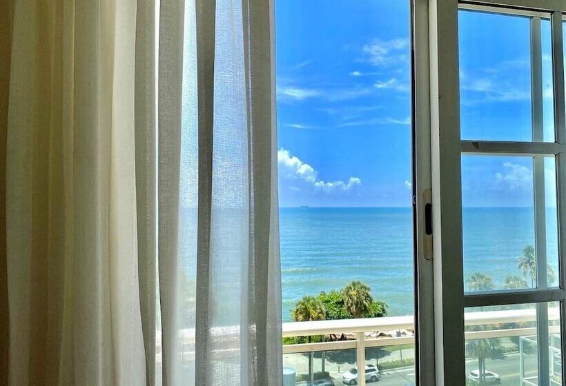 1 Bedroom Deluxe Apartment Sea View, Shakey