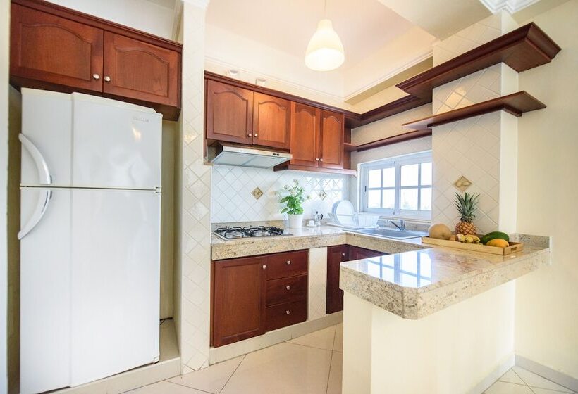 1 Bedroom Deluxe Apartment Sea View, Shakey