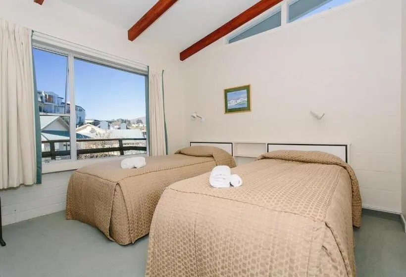 ２ベッドルームアパートメント, Panorama Court