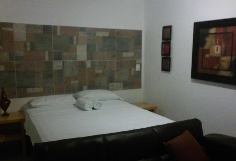 标准工作室, Buenos Días Guest House