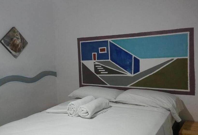 基本间, Buenos Días Guest House