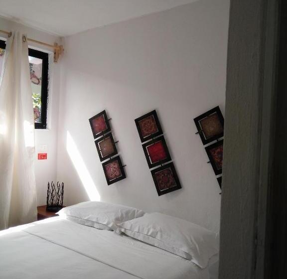 基本间, Buenos Días Guest House