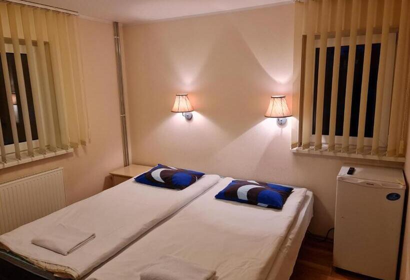 اتاق استاندارد, Felixi Maja