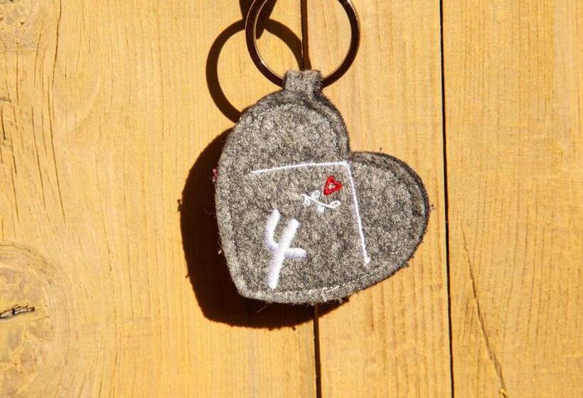 غرفة قياسية مزوَّدة بشُرفة, Fleckhof