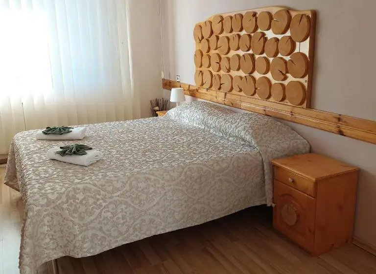 اتاق استاندارد چهار تخته, Guest House Planinski Zdravets
