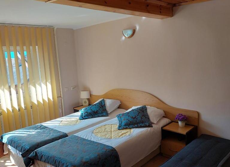 スタンダードトリプルルーム, Guest House Planinski Zdravets