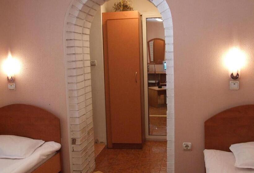 Standardrum, Guest House Zlatev