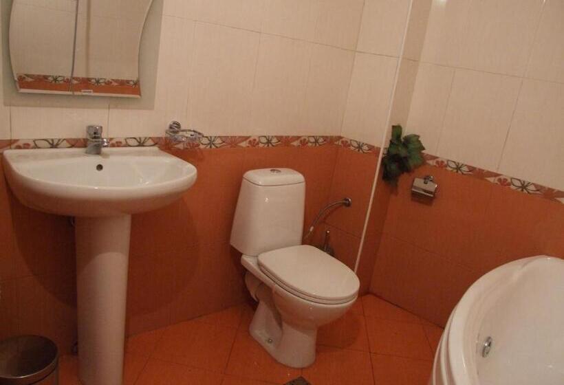 1 Sovrums Lägenhet, Guest House Zlatev