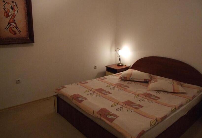 Svit, Guest House Zlatev