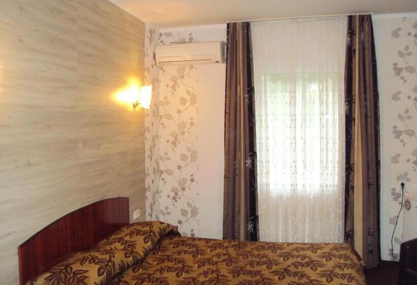 اتاق استاندارد, Pension Regal
