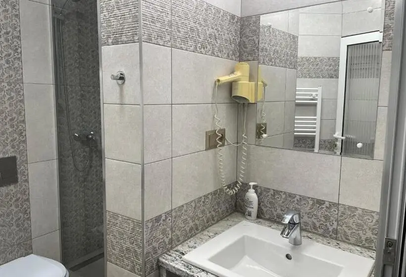 اتاق استاندارد, Pension Regal