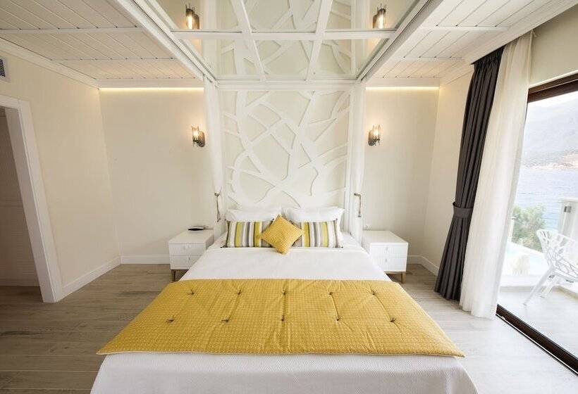 غرفة ديلوكس مطلّة علي البحر, Suna Sun Hotel   Adult Only