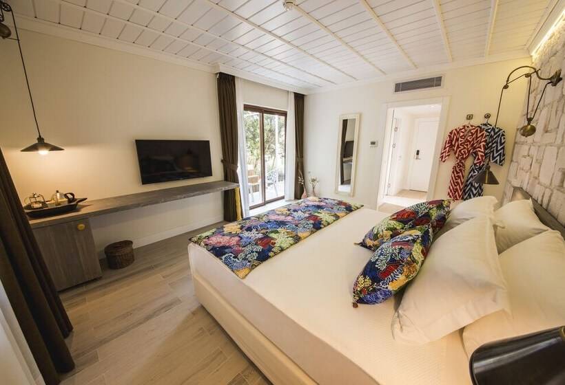 غرفة ديلوكس مزوَّدة بجاكوزي, Suna Sun Hotel   Adult Only