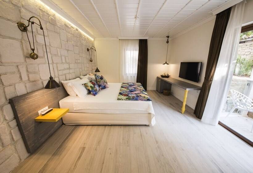 غرفة ديلوكس مزوَّدة بجاكوزي, Suna Sun Hotel   Adult Only