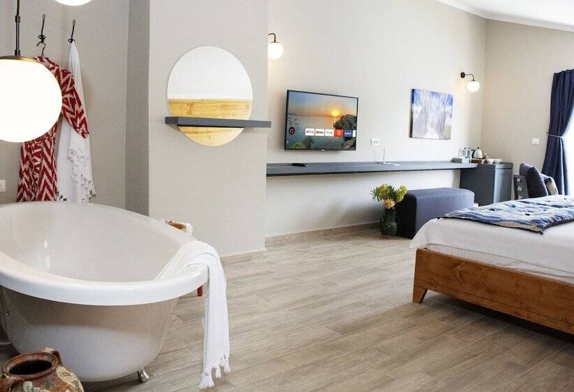 جناح جونيور ديلوكس مطل على البحر, Suna Sun Hotel   Adult Only