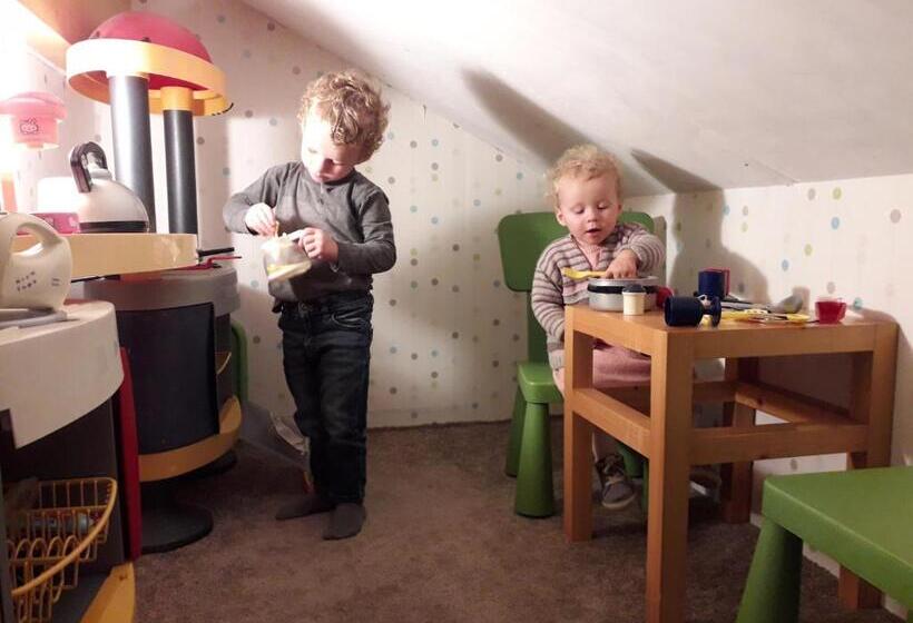 غرفة قياسية ثلاثية, Haus Hagspiel