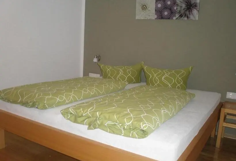 2 Bedrooms Apartment Mountain View, Haus Hagspiel
