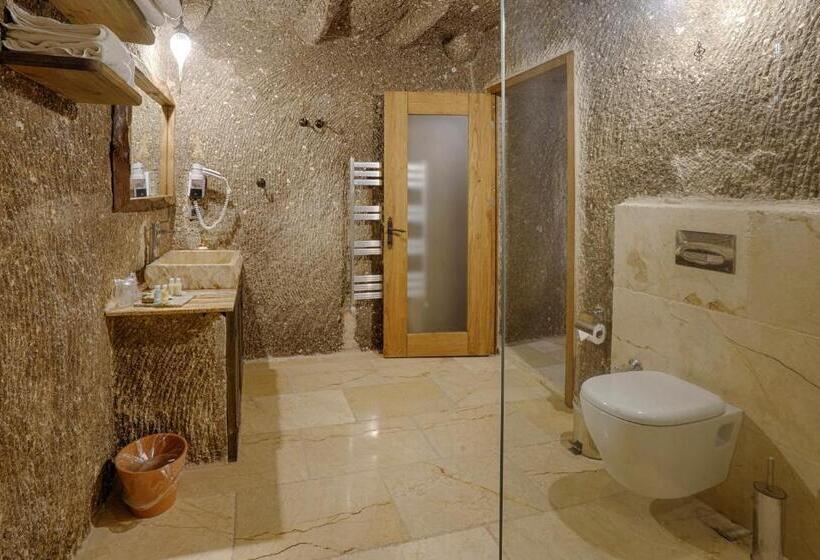 اتاق لوکس, Hera Cave Suites
