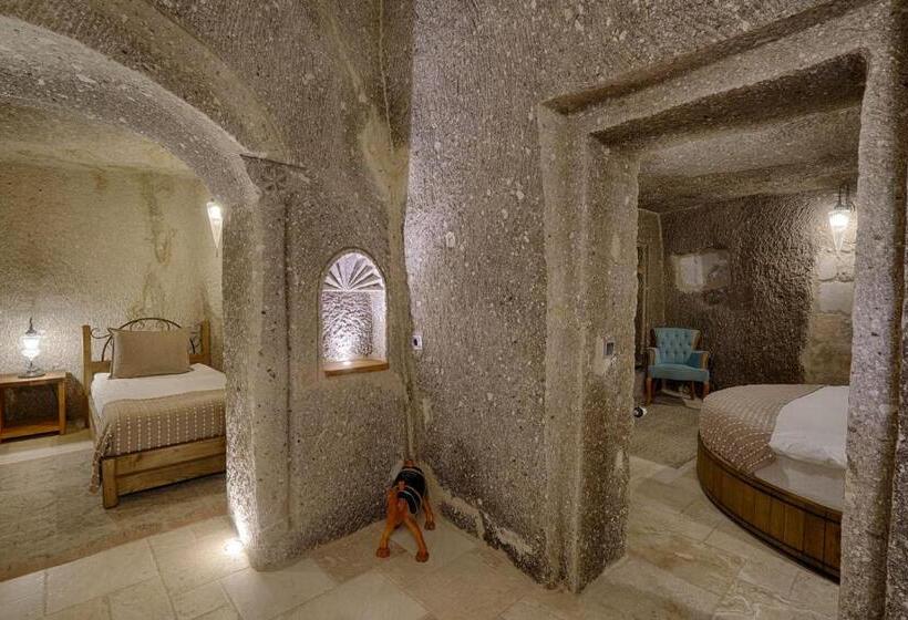 سوییت خانوادگی, Hera Cave Suites