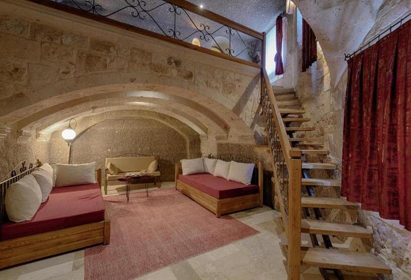 سوئیت با تخت بزرگ, Hera Cave Suites