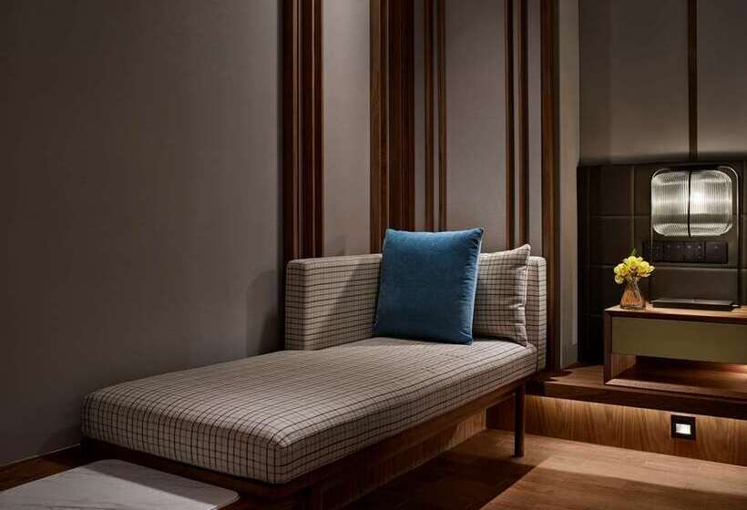 带大床的标准工作室, Hilton Bogota Corferias