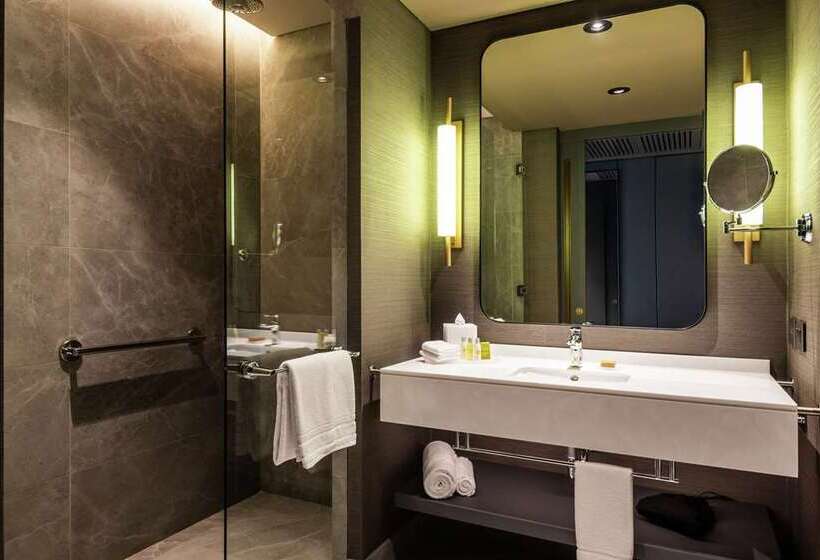 带大床的标准工作室, Hilton Bogota Corferias