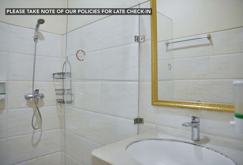 חדר סטנדרט, Kemang Eleven