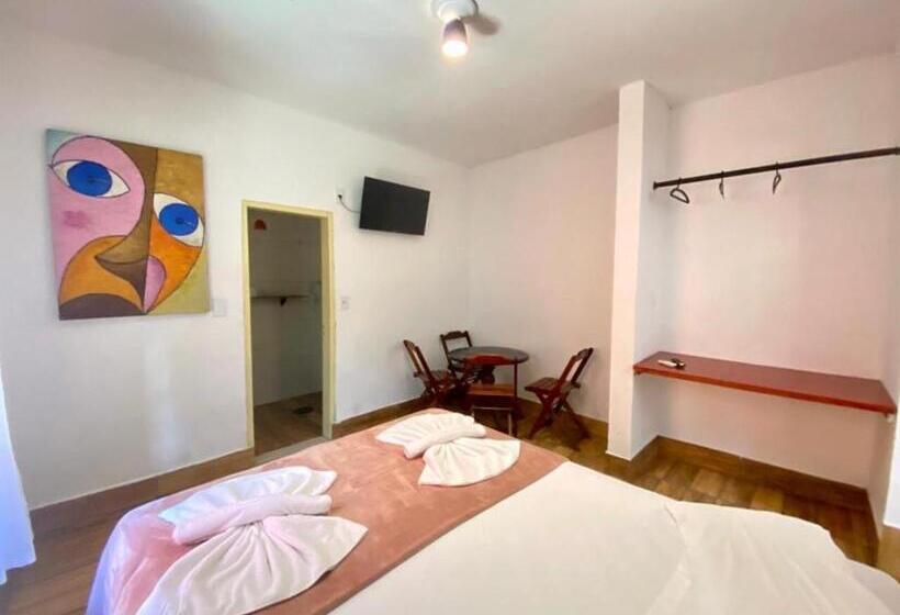 اتاق خانوادگی, Pousada Papaya Container