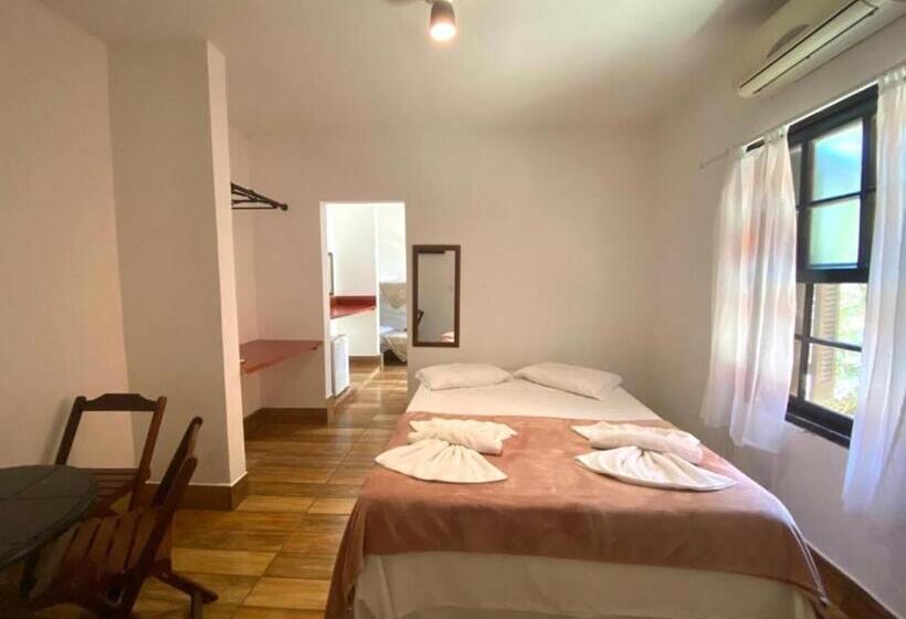 اتاق خانوادگی, Pousada Papaya Container