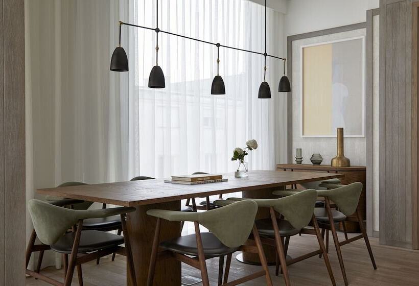 سوییت اجرایی, Puro Warszawa Centrum