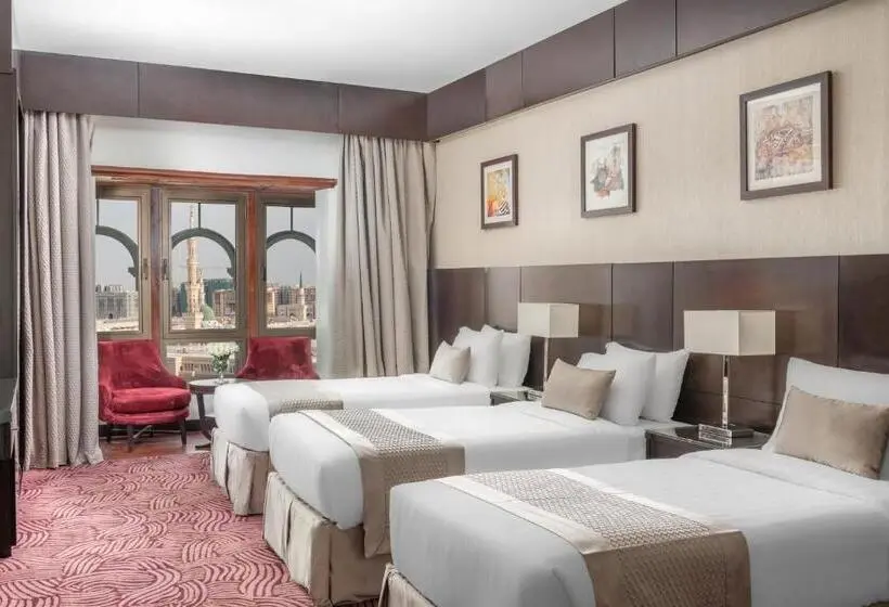 Deluxe Kolmen Hengen Huone, Taiba Front
