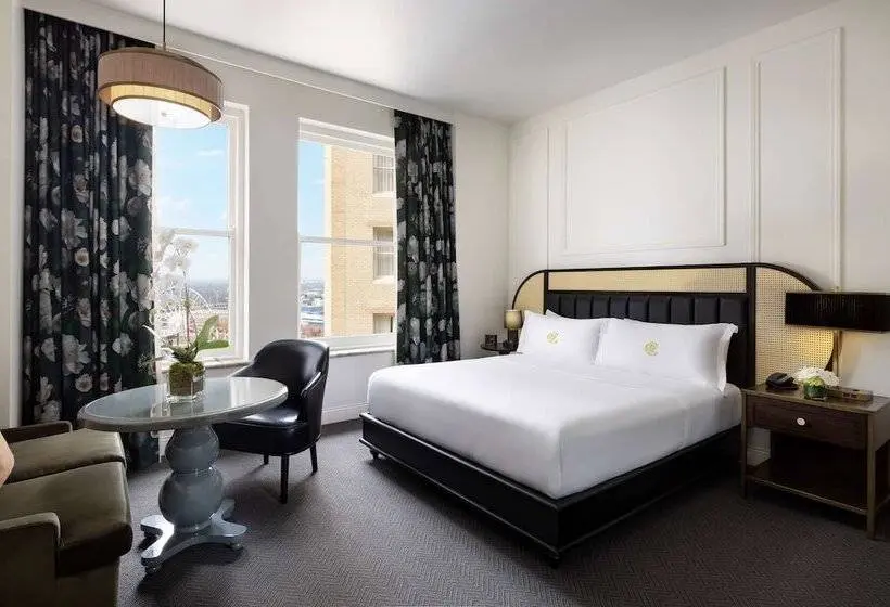 اتاق لوکس با چشم‌انداز شهر, The Candler Hotel Atlanta, Curio Collection By Hilton