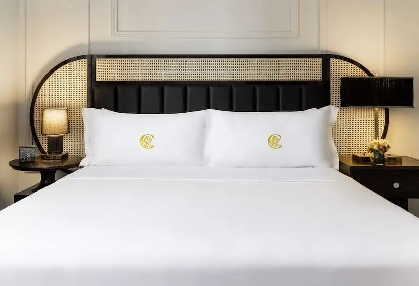 اتاق لوکس با چشم‌انداز شهر, The Candler Hotel Atlanta, Curio Collection By Hilton