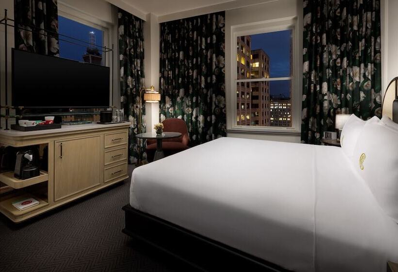 חדר דלוקס נוף לעיר, The Candler Hotel Atlanta, Curio Collection By Hilton