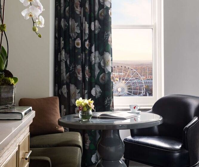 חדר דלוקס נוף לעיר, The Candler Hotel Atlanta, Curio Collection By Hilton