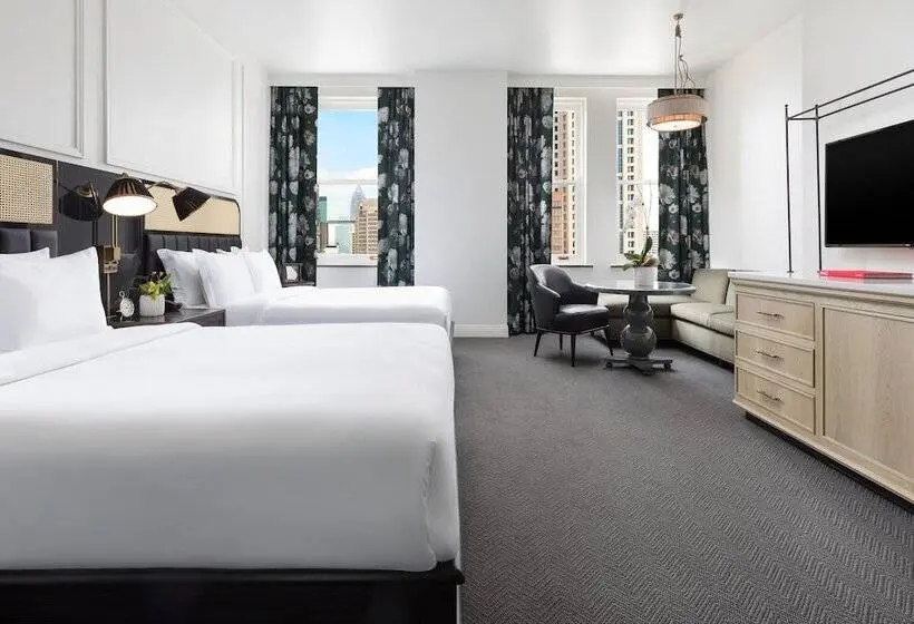 اتاق دلوکس مخصوص معلولین, The Candler Hotel Atlanta, Curio Collection By Hilton