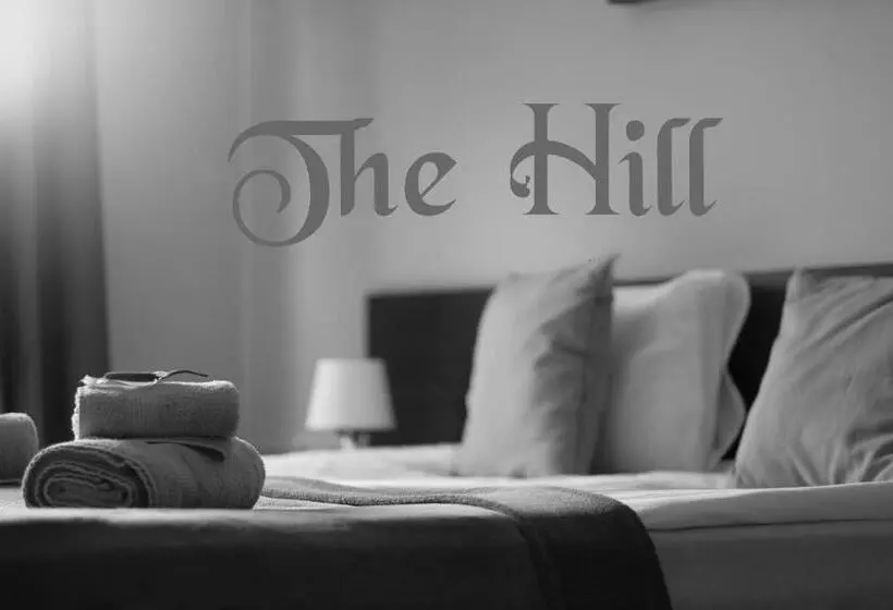 اتاق استاندارد, The Hill