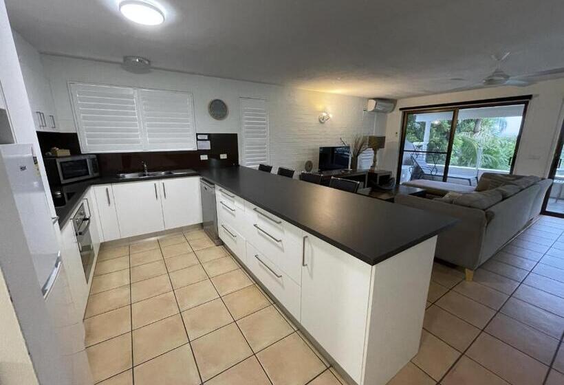 Апартаменты 2 Спальни с Балконом, Myuna Holiday Apartments