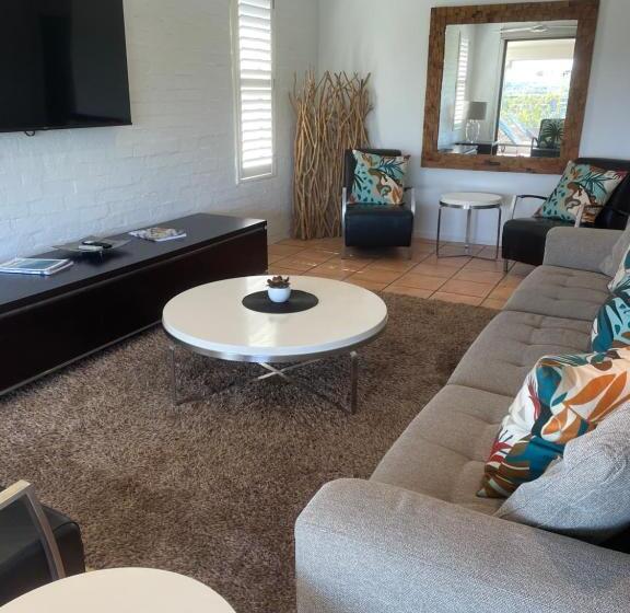 Апартаменты Ejecutiva 3 Спальни, Myuna Holiday Apartments