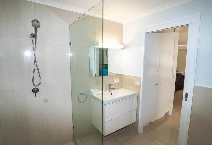 Апартаменты 2 Спальни с Балконом, Myuna Holiday Apartments