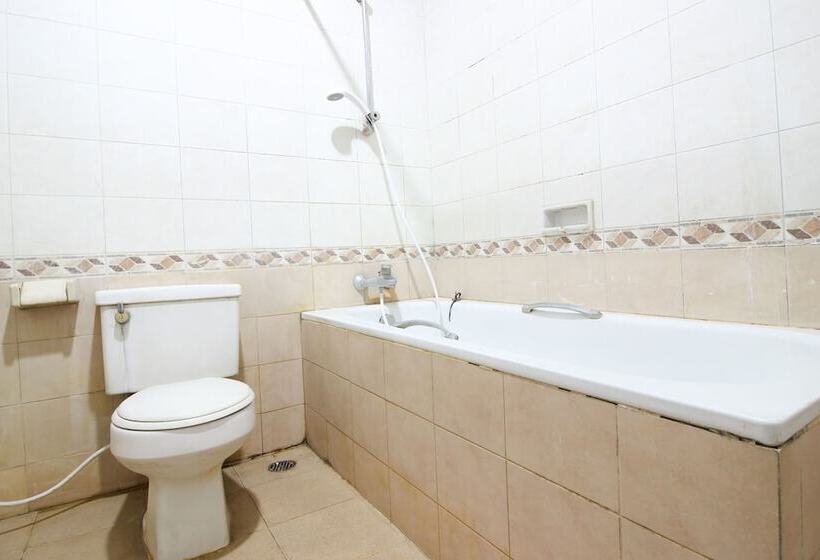 家庭间, Reddoorz Near Malioboro Mall