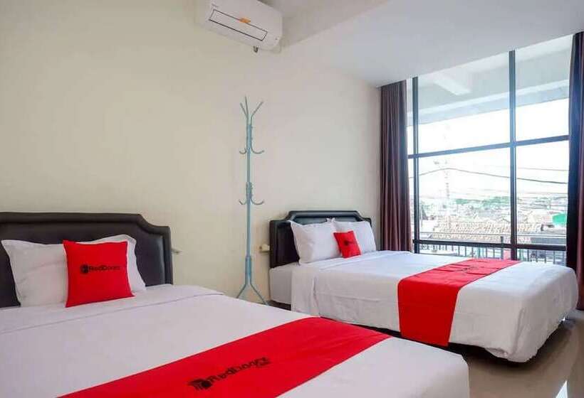 家庭间, Reddoorz Near Malioboro Mall