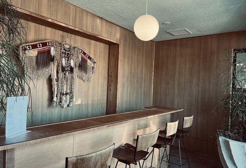 غرفة قياسية, Star Motel