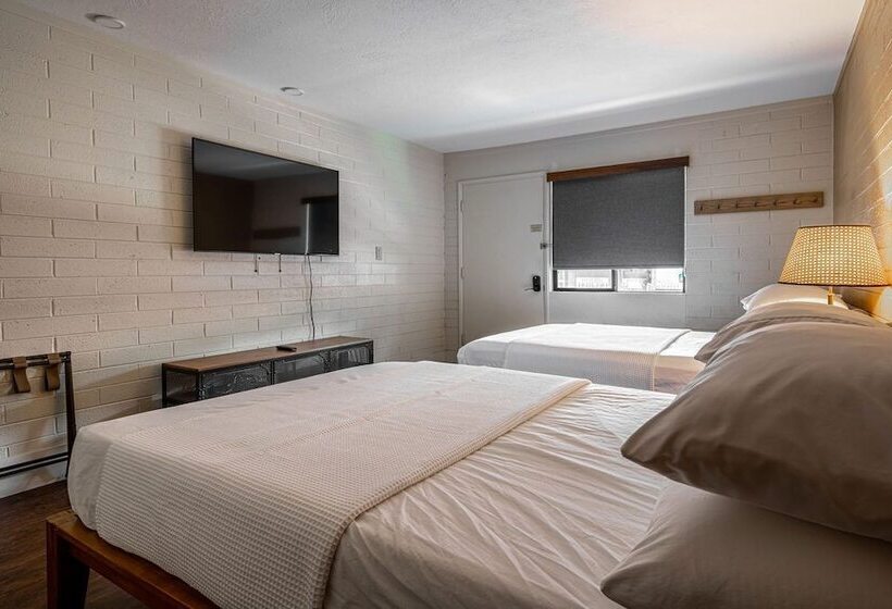 غرفة قياسية, Star Motel