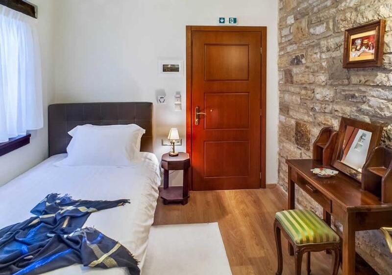 غرفة قياسية فردية, Gioraldi Art