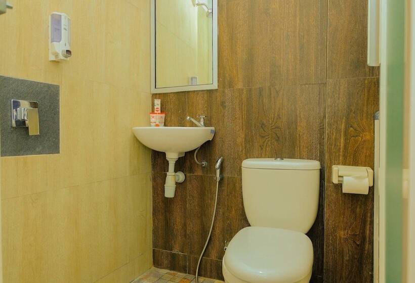 スタンダードルーム, 32 Guest House By Oyo