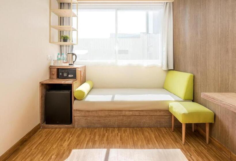 스탠다드 스튜디오, Boss Legian Hotel Powered By Archipelago