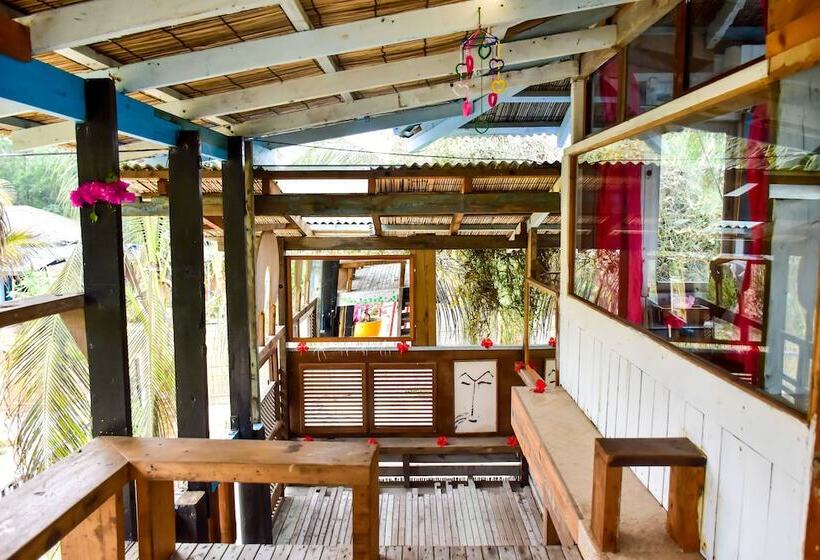 Апартаменты Дюплекс 2 Спальни, Mermaid Beach Resort