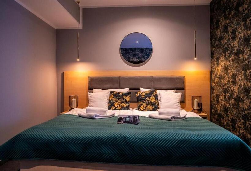 דירת חדר, Seven Hotel Bytom   Katowice